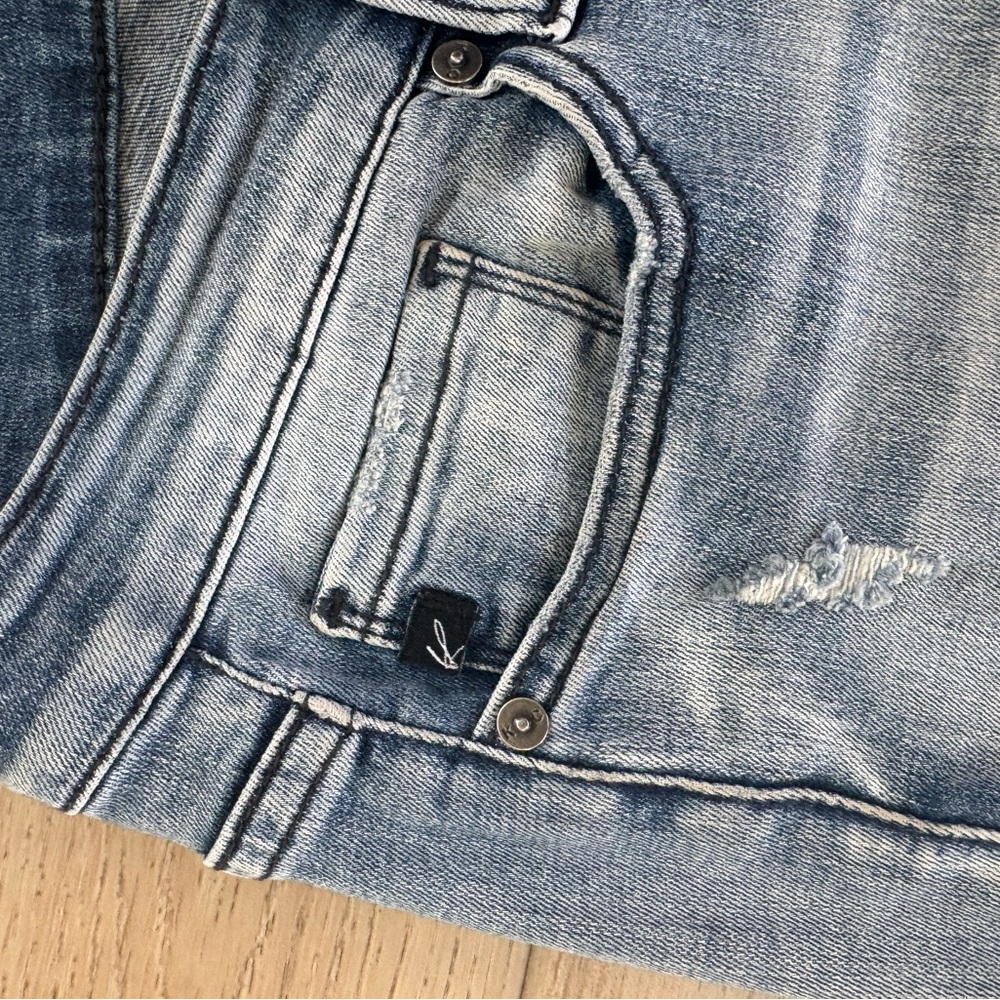 Kancan Women’s Crop Jeans Size 28 in new condition - Picture 6 of 6